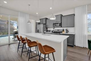 5 BD 5.5 BA Windsor Cay 16201 SK - 5