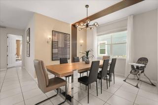 5 BD 5.5 BA Solara Resort 9026 PC - 5