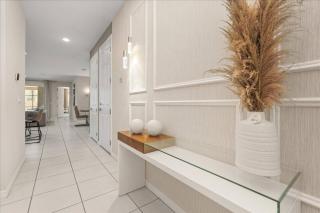 5 BD 5.5 BA Solara Resort 9026 PC - 1