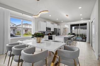 5 Bedrooms5.5 BathroomsWindsor Island 1906 SD - 7