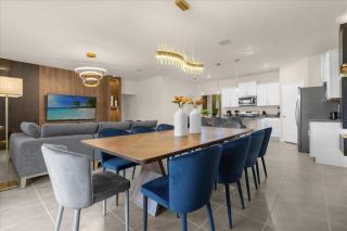 6 Bedroom 5.5 Bathrooms Solterra 7700 OL - 6