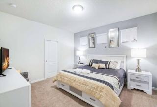 5 Bedrooms5.5 BathroomsWindsor Westside 1836GD - 2