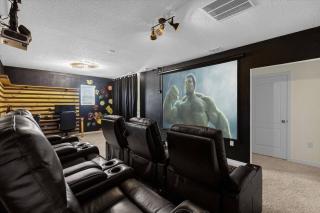 6 Bedroom 5.5 Bathroom Solterra 7711OL - 1