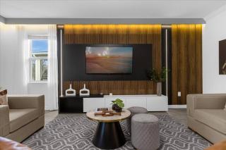 6 Bedrooms 6 Bathrooms Storey Lake 2972 PL - 7