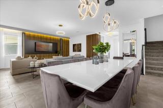 6 Bedrooms 6 Bathrooms Storey Lake 2972 PL - 4