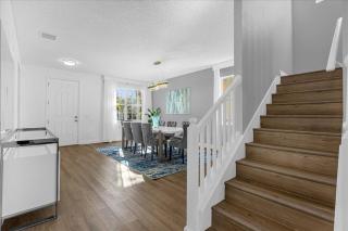 6 Bedrooms 3.5 Baths Liberty Village 4539 PC - 6