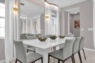 6 Bedrooms 4.5 Bathrooms Solara Resort 1868 TP - 4