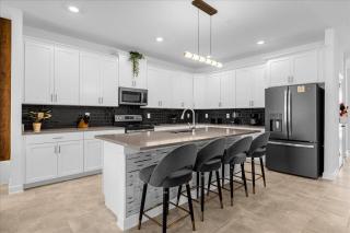 6 Bedrooms 5 Bathroom Champions Gate 9107 SH - 1