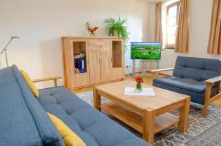 Urlaub beim Winzer - 3 Ferienwohnungen IDIG MEERSPINNE & BIENGARTEN - 0