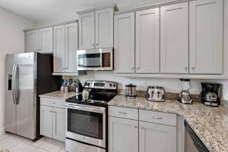 6 Bedrooms 6.5 Bathrooms Encore 7514 MA - 2