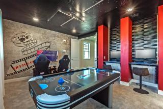 6 Bedrooms 6 Bathrooms Encore 7767 WD - 0