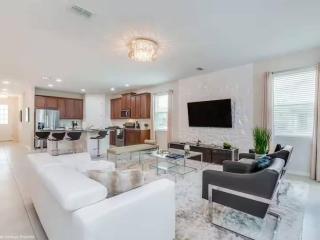 7 BD 6.5 BA Solara Resort 9013 EM - 0