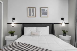 7 Bedroom 5.5 Bathroom Windsor Island 4069LA - 5