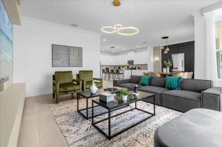 7 Bedrooms 5 Bathrooms Champions Gate 8949 PT - 9