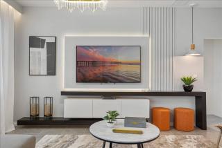 7 Bedrooms 5.5 Bathrooms Solterra 7596 OL - 8