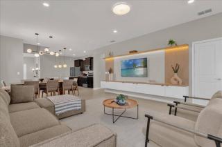 7 BD 5 BA Windsor Cay 1285 ER - 9