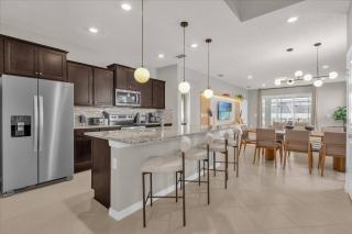 7 BD 5 BA Windsor Cay 1285 ER - 3