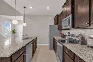 7 BD 5 BA Windsor Cay 1285 ER - 1