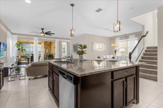 7 Bedrooms 7 Bathrooms Solara 1815 SP - 2