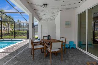 7 Bedrooms5.5 Bathrooms Windsor Island 1937SD - 3