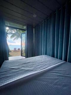 Boxed Breeze Beach Apartments Mirissa - 2