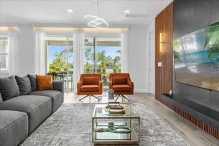 8 Bedrooms 6.5 Bathrooms Encore 7686 FD - 7