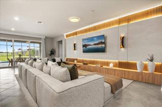 8 BD 6 BA Windsor Cay 15803 CC - 9