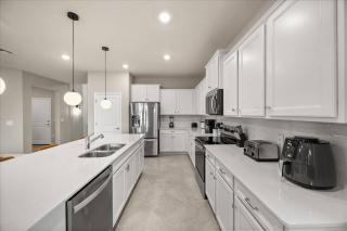 8 BD 6 BA Windsor Cay 15803 CC - 4
