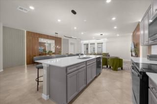 8 Bedrooms 6 Bathrooms Windsor Cay16280Sm - Orlando - 1