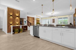 9 Bedroom 5 Bathroom Storey Lake 4276 PW - 3