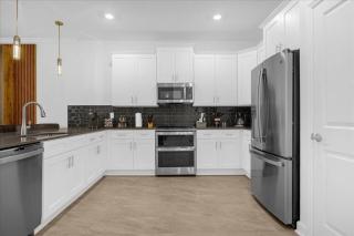 9 Bedroom 5 Bathroom Storey Lake 4276 PW - 2