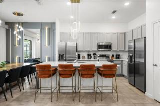 8 Bedrooms 8 Bathrooms Paradiso Grande 6265 SS - 2