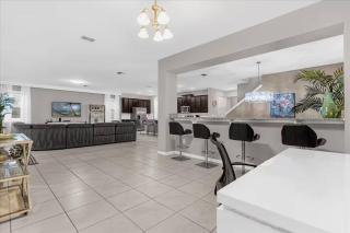 9 BD 6.5 BA Solara Resort 1828 CV - 0