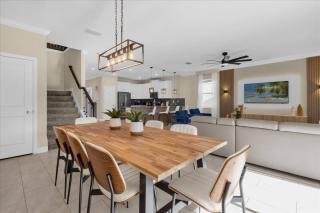 9 Bedrooms 5 Bathrooms Storey Lake 2742OW - 6