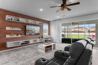 9 BD 6.5 BA Solara Resort 8900 TH - 7