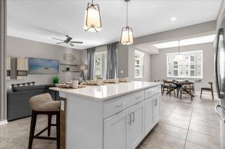2 Bedrooms 2 Bathrooms Storey Lake 3150-103 PC - 4