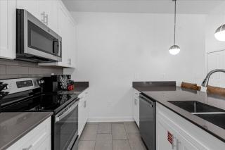 5 Bedroom 4 Bathroom Storey Lake 2601 SS - 5