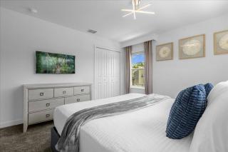 5 Bedroom 4 Bathroom Storey Lake 2601 SS - 1