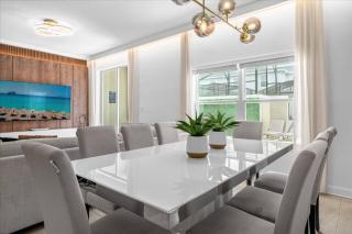 5 Bedrooms 4 Bathrooms Storey Lake 4198 PD - 8