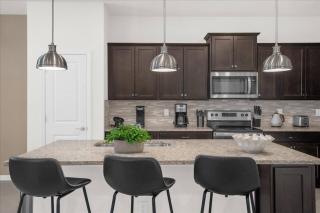 5 BD 4 BA Windsor Cay 1289 ER - 4