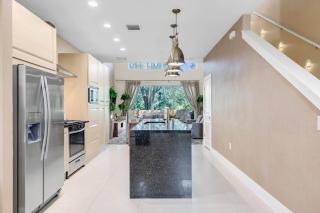 3 BD 3 BA Magic Village Yards 7669 RD - 3