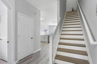 3 Bedrooms 3 Bathrooms Windsor Hills 2554 ML - 3