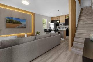 3 BD 3 BA The Hub At Westside 3361 TT - 9