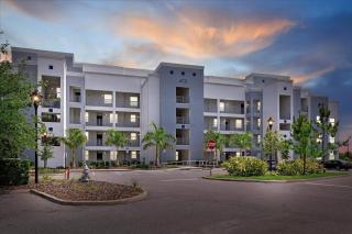 2 Bedroom 2 Bathroom Storey Lake 4721-203 CT - 0