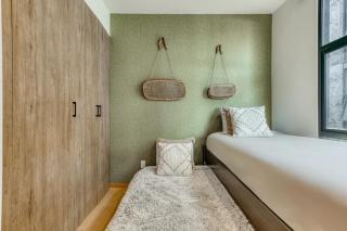 Centric 2 BR Condo - Gym - Open Air Cinema - 8