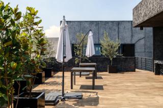 Centric 2 BR Condo - Gym - Open Air Cinema - 3