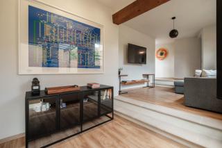 Amazing House in City Center - Rooftop - Skyline - 2