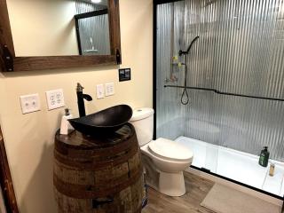 Rustic Hideaway - 3