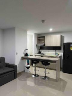 Apartasol familiar con piscinas, toboganes y aire acondicionado - 7