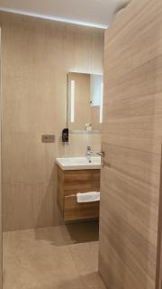 Elegance Lux Living 214 - 9